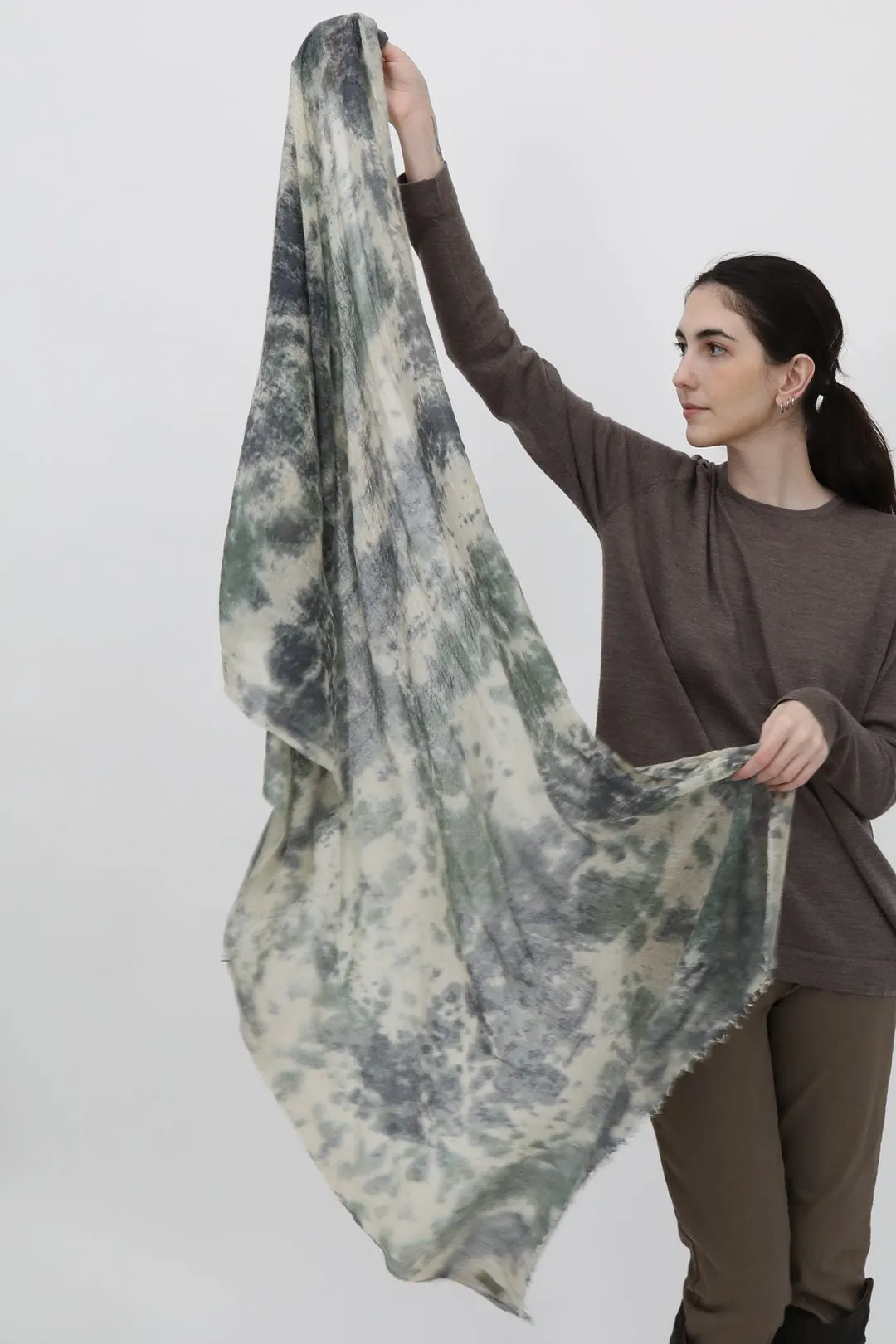 CAMOUFLAGE SCARF IN HAND DYED CASHMERE