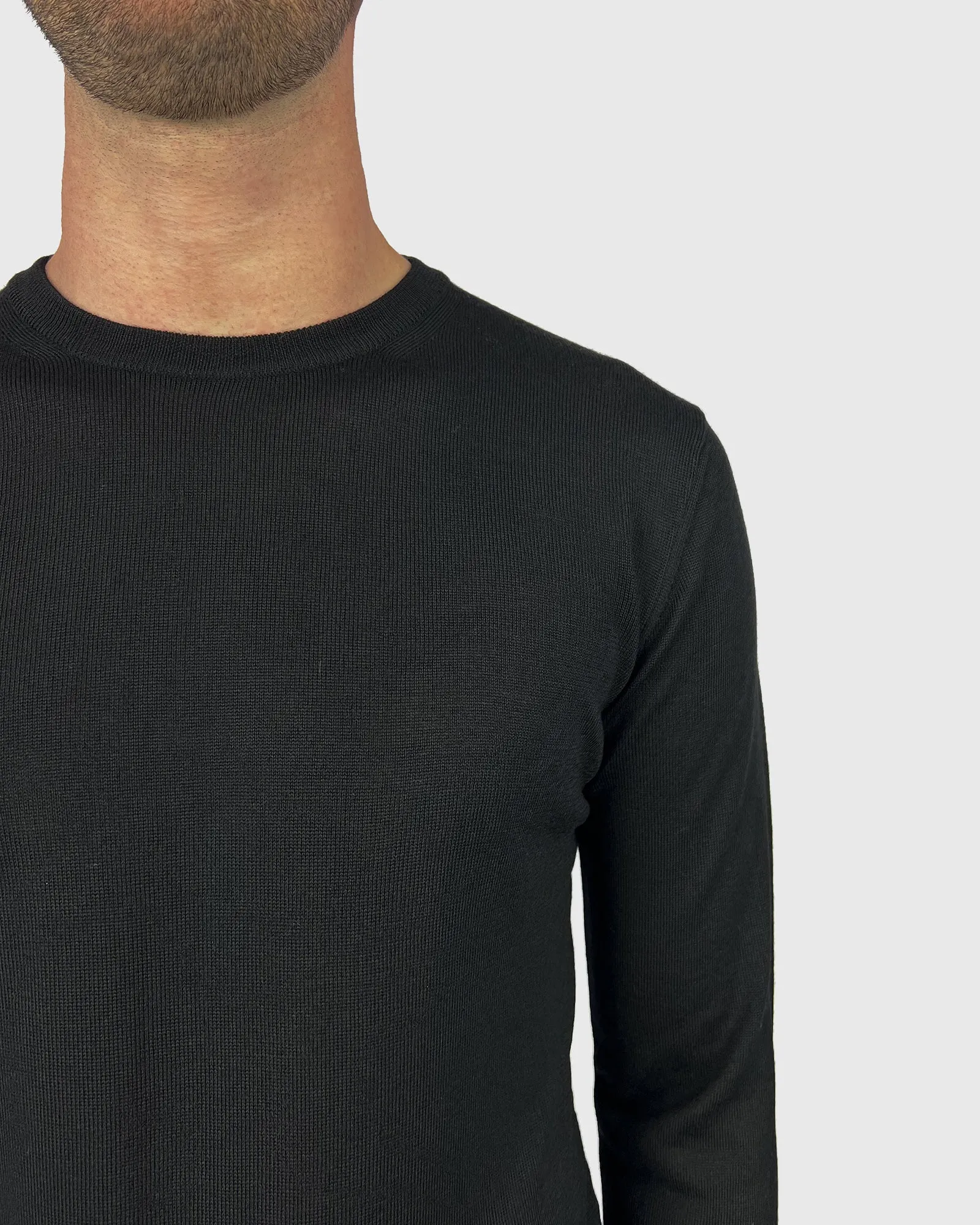 VISCONTI W23C BLACK WOOL CREW NECK SWEATER