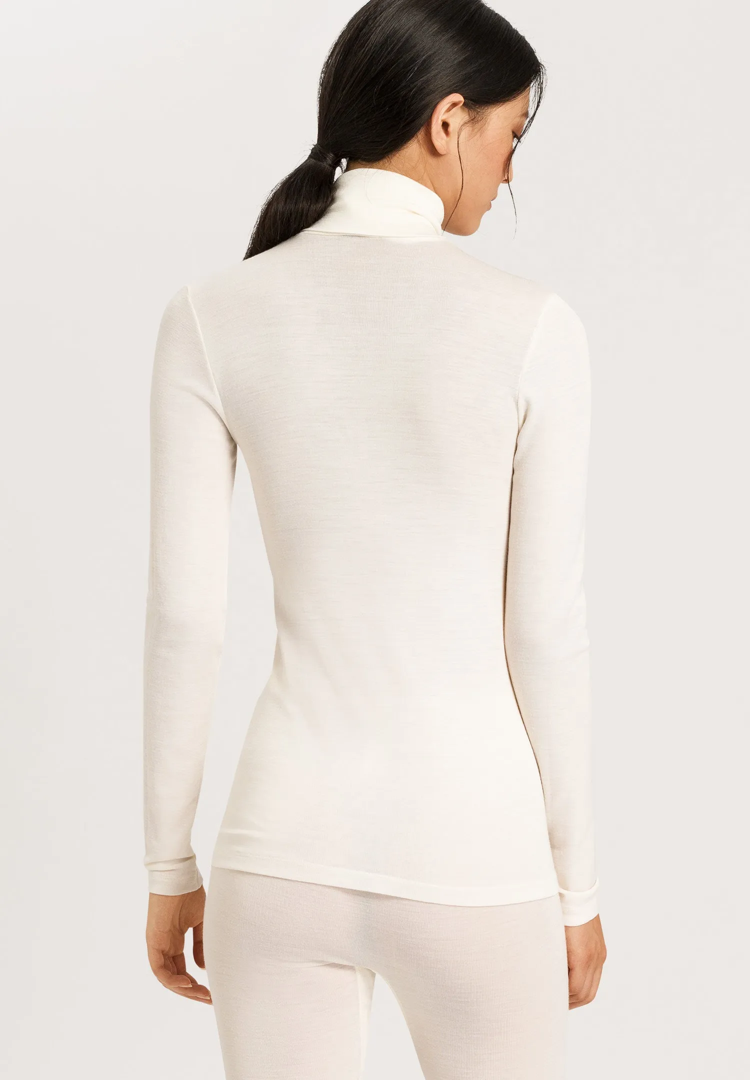 Woolen Silk W Wool and Silk Roll Collar Turtleneck | Cygne 71423-795